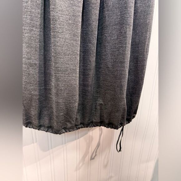 Lululemon Your Heart Out Tank
- Heathered Black Sz 6 - Picture 3 of 8